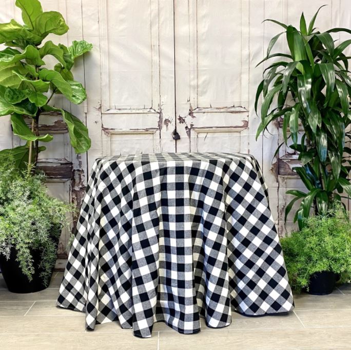 DS18-2970X (28680) - Buffalo Check Tablecloth Bw 96"