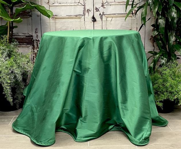 DS25-8206 (31157) - Faux Dupion Tablecloth Holiday Green 96"