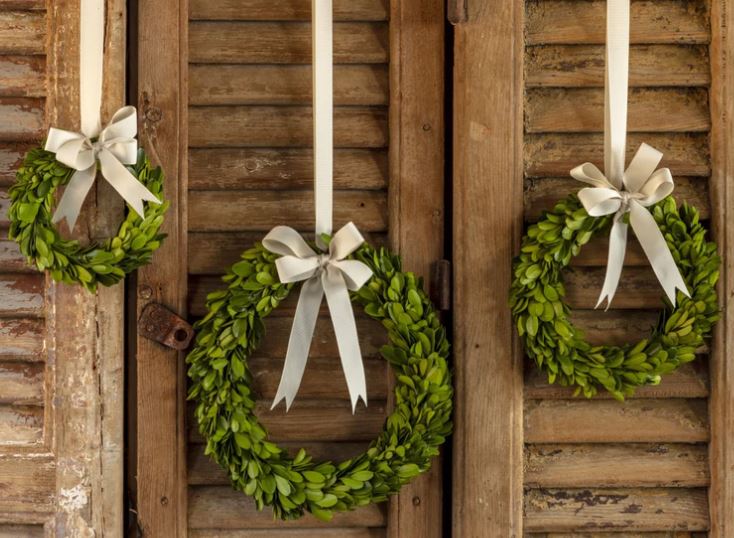 PHDEAC200139+++ (00181) - Boxwood Wreath 9"x 9"