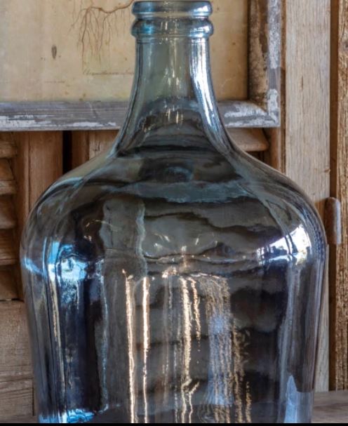 PHDEAC200156 (29635) - Demi John Glass Bottle Medium