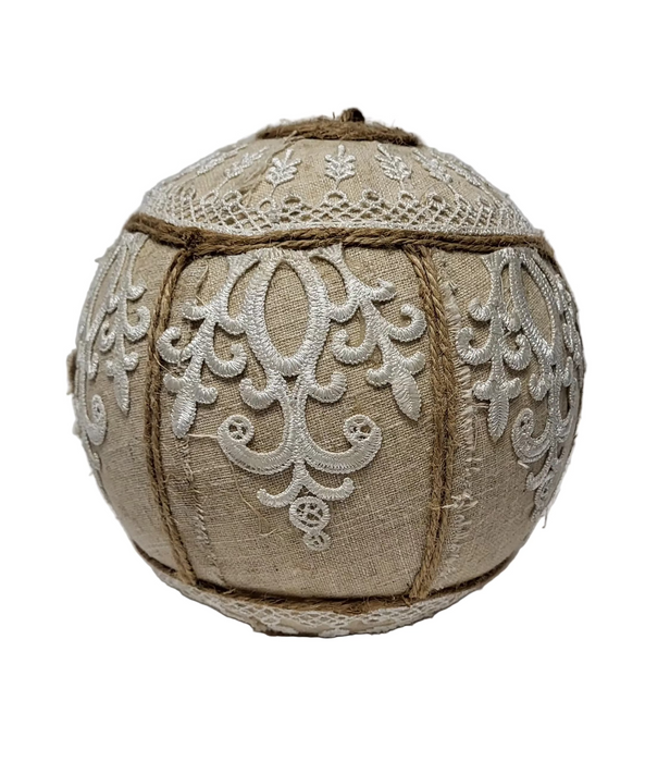 XN0369-NA/WH (21475) - Burl Lace Ball W/Tassle 13"